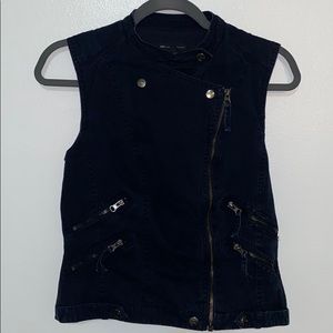 Black short vest